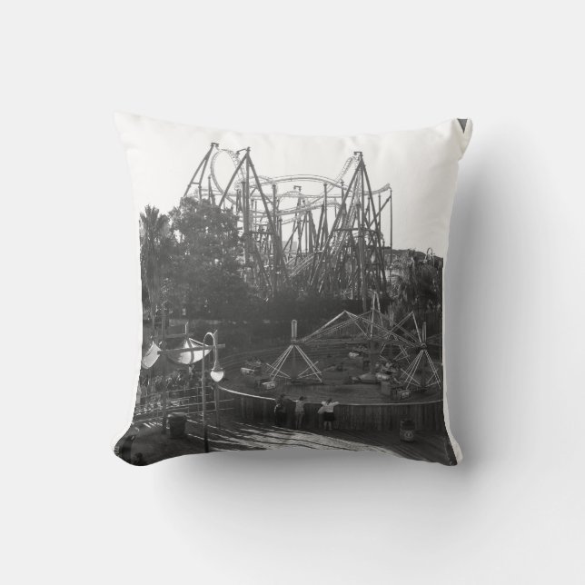 Almofada Roller coaster preto e branco (Frente)