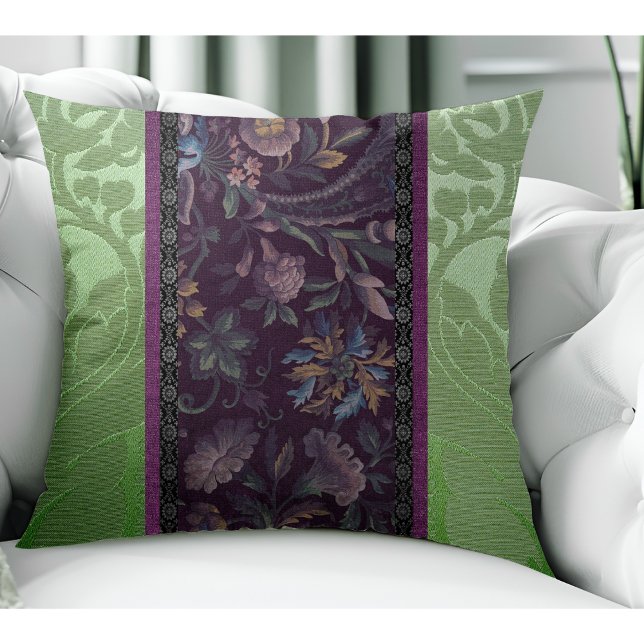 Almofada Romance Gótico: Elegância Vitoriana Verde e Roxo (Criador carregado)