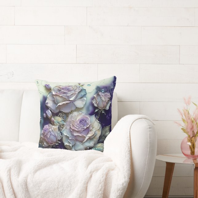 Almofada Rosa em Aquarela Azul e Roxa Ampliada (Sofá)