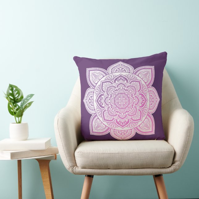Almofada Rosaline Mandala Throw Pillow (Cadeira)