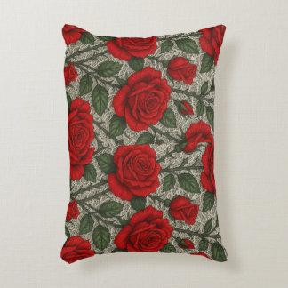 Almofada  Rosas Vermelhas sobre Renda Branca artes
