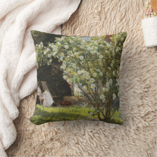 Almofada Roses. Marie Krøyer seated in the deckchair