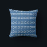 Almofada ROUBANDO O DREIDEL E FICA AZUL E BRANCO, travessei<br><div class="desc">travesseiro azul e branco Dreidel STAR OF DAVID TRIM STAR OF DAVID ON back pelo designer Sandy Closs ~ SandyCloss~</div>