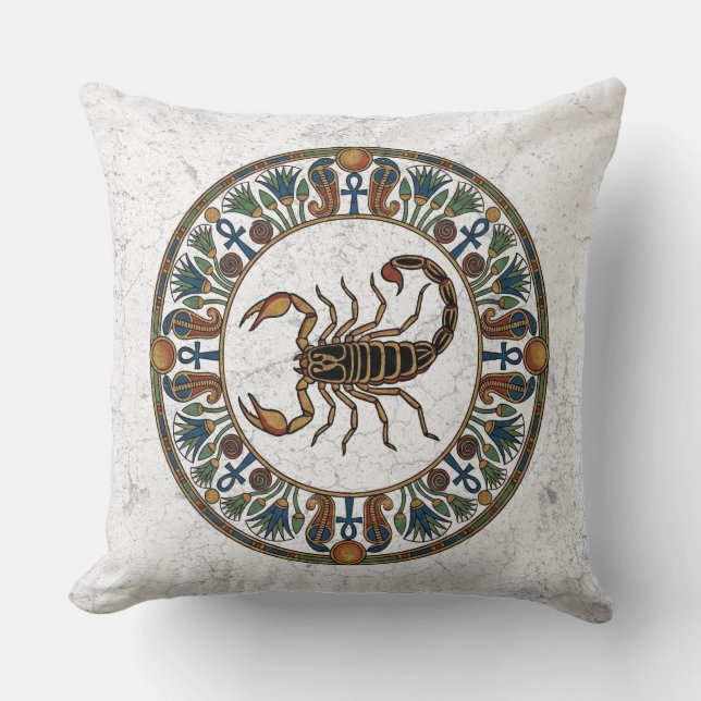 Almofada Sacred Scorpion of Serket: Ancient Egyptian Art (Frente)