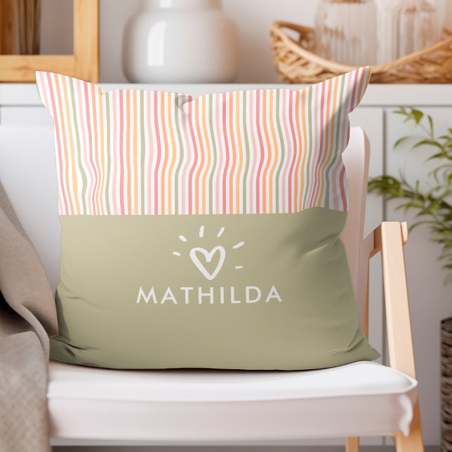 Almofada Sala moderna de crianças listradas (stripes in pastel throw pillow with name)