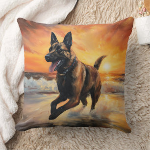 Almofada Sandy Paws Cachorro Malinois Belga em Beach Sunset
