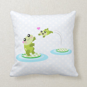 Almofada Sapos bonitos - mamã do kawaii e desenhos animado