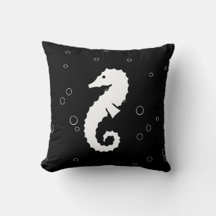 Almofada SEAHORSE BRANCO em travesseiro preto