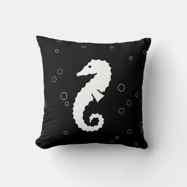 Almofada SEAHORSE BRANCO em travesseiro preto (Frente)