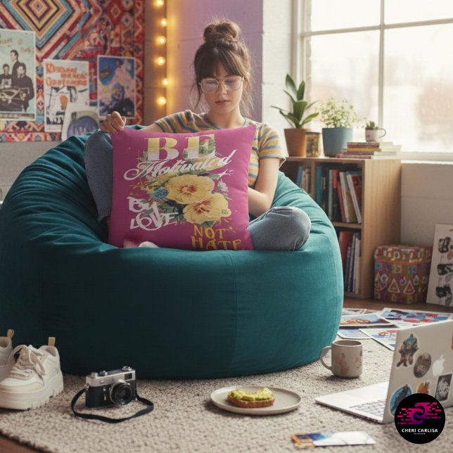 Almofada Ser Motivado Pelo Amor Não Pelo Ódio (Love lives here.)