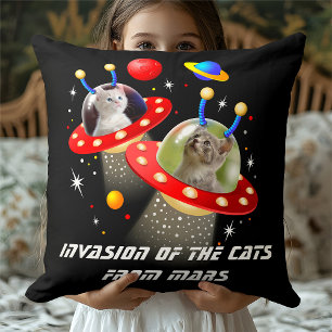 Almofada Seus Gatos no Tema Engraçado da Alienígena Espacia