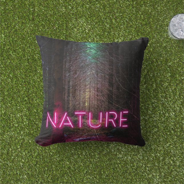 Almofada Sinal magenta da natureza neon-magenta da floresta (Grama)