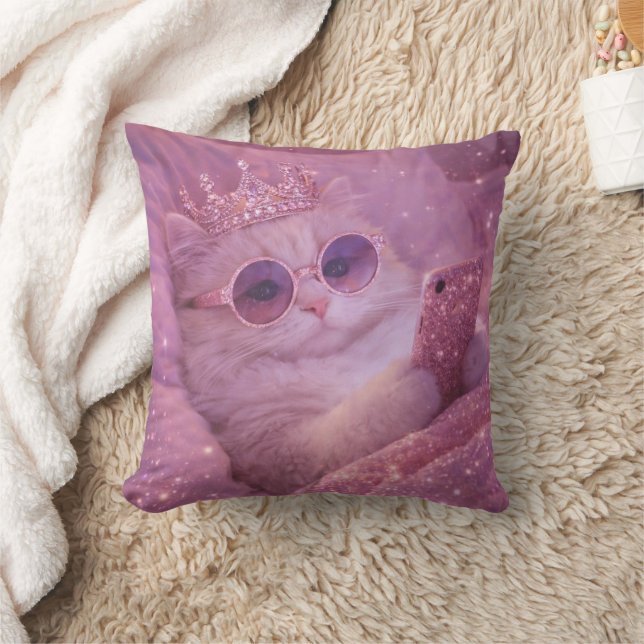 Almofada Spoiled Princess Cat Texting in Bed                (Cobertor)