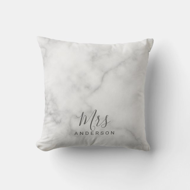 Almofada Sr. e Sra. | Elegante White Marble Modern Script (Frente)