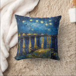 Almofada Starry Night no Rhone | Van Gogh |<br><div class="desc">Starry Night no Rhone é uma pintura de 1888 de Vincent Van Gogh.</div>
