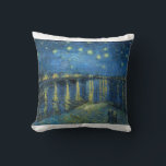 Almofada Starry Night Over the Rhone, por Vincent van Gogh<br><div class="desc">Vincent Willem van Gogh (holandês: [ˈvɪ nsɛ nt ˈʋ lamix vɪ ɱɑ x] (escuta);[nota 1] 30 de março de 1853 - 29 de julho de 1890] foi um pintor Poste-impressionista neerlandês que se tornou, postumamente, uma das figuras mais famosas e influentes da história da arte ocidental. Em uma década, ele...</div>
