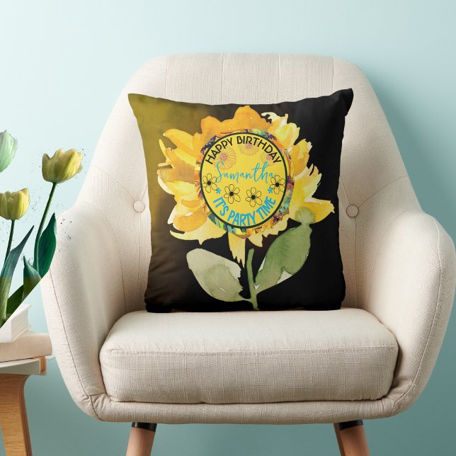 Almofada Sunflower Happy Birday Girl Black (Sunflower Happy Birthday Girl Black Throw Pillow)