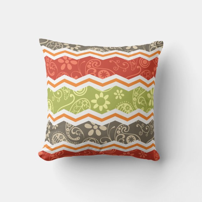 Almofada Taupe, Red, Green e Orange Paisley Chevron (Frente)