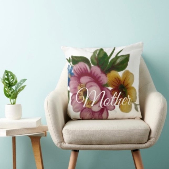 Almofada Tea Cup Floral Bouquet (Cozy throw pillow that reminds Mom she’s loved—perfect Mother’s Day home accent
)