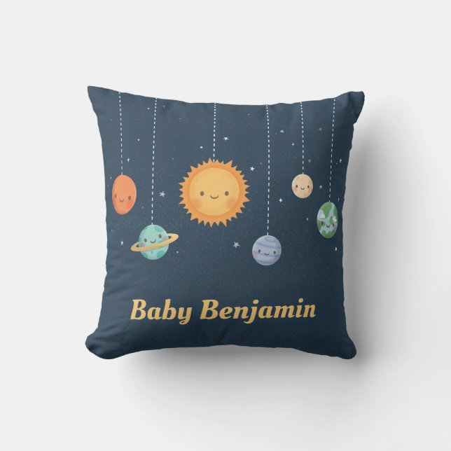 Almofada Tema Espaço Sol e Planetas Fofos Berçário Menino (Frente)