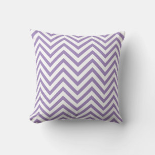 Almofada Teste padrão roxo e branco de Chevron