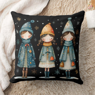Almofada Three Cozy Girls in Snow Throw Pillow