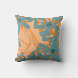 Almofada Throw Cushion Contemporary Leaf Design in Peach