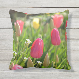 Almofada throwpillow cor-de-rosa da tulipa