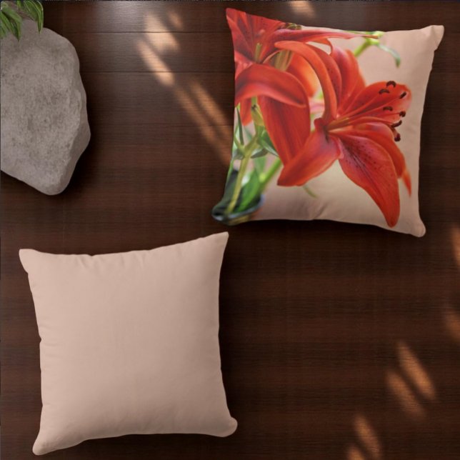 Almofada Tiger Lily Feche A Fotografia (throw pillow front flower photo and back matching solid color)