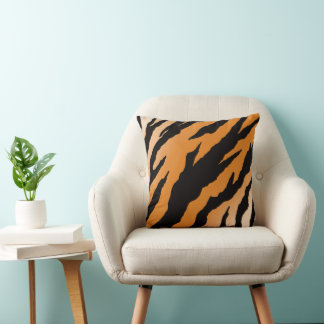 Almofada Tiger Stripe design on throw cushion