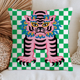 Almofada Tigre Asiático Estilizado em Padrão Xadrez Verde