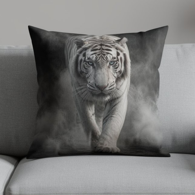 Almofada Tigre Branco Caminhando Através da Fumaça (Criador carregado)