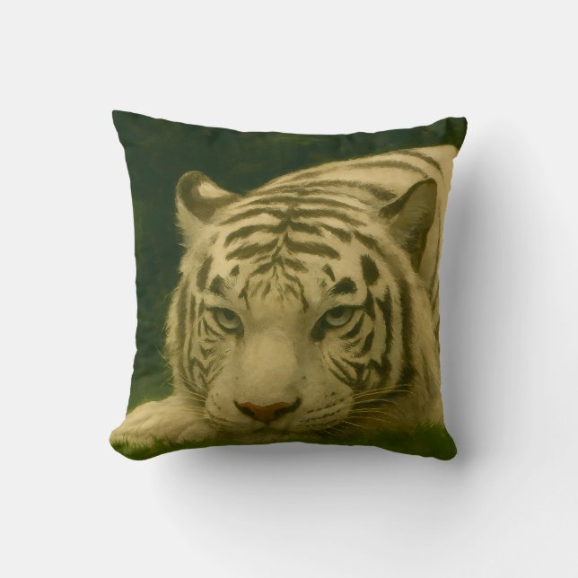 Almofada Tigre Branco Descendo em Woodland Shade (Frente)