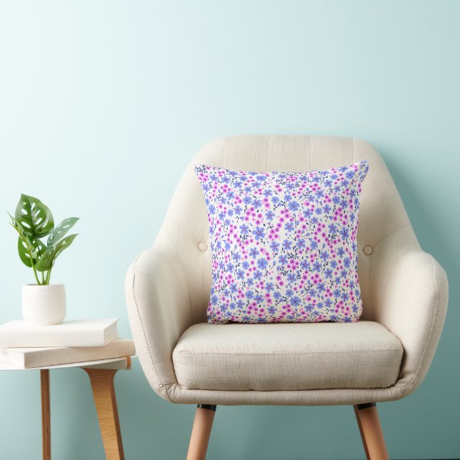 Almofada Tiny cute white blue pink floral pattern (Cadeira)