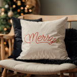 Almofada Tipografia de Script de feliz - Natal minimalista<br><div class="desc">Apresentando nossa camiseta de Natal "Feliz", o presente perfeito para a temporada de férias para homens e mulheres. Com uma design minimalista com a palavra "Feliz" na escrita elegante, acompanhada por uma planta festiva sagrada, é um lembrete emocionante da alegria e união que o Natal traz para as famílias e...</div>