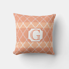 Almofada Tiras quatrefoil monogramas por Cheryl Daniels