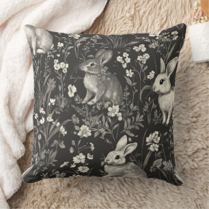 Almofada Toile de Coelho Francês em Padrão Floral Preto