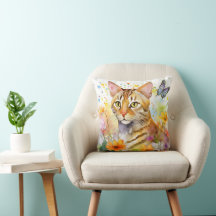 Travesseiro com Desenho Floral de Gato Bengal