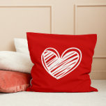 Almofada Travesseiro Coração Vermelho Romântico – Presente<br><div class="desc">Adicione calor e charme a qualquer espaço com esta Almofada Coração Vermelho Romântico, apresentando um coração branco desenhado à mão em um fundo vermelho ousado. O design minimalista combina estilo moderno com ressonância emocional, tornando-o perfeito para decoração romântica de casa ou presente.</div>