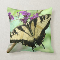 Travesseiro das flores de borboleta