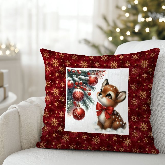 Almofada Travesseiro de Natal encantador com cervo bebê na  (Enchanting baby fawn snowy forest Christmas pillow (52))