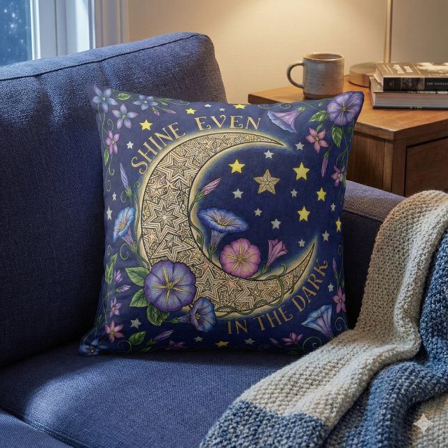 Almofada Travesseiro Decorativo Brilhe Mesmo no Escuro (Encourage someone to shine with this, "Shine even in the dark" throw pillow! )