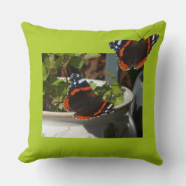 Almofada Travesseiro Decorativo com Borboleta Almirante Ver