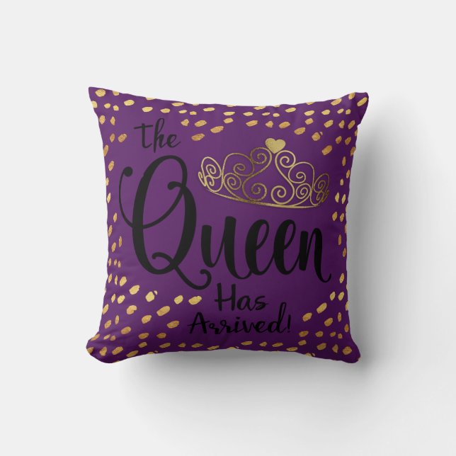 Almofada Travesseiro Decorativo Coroa da Rainha Violeta e D (Frente)