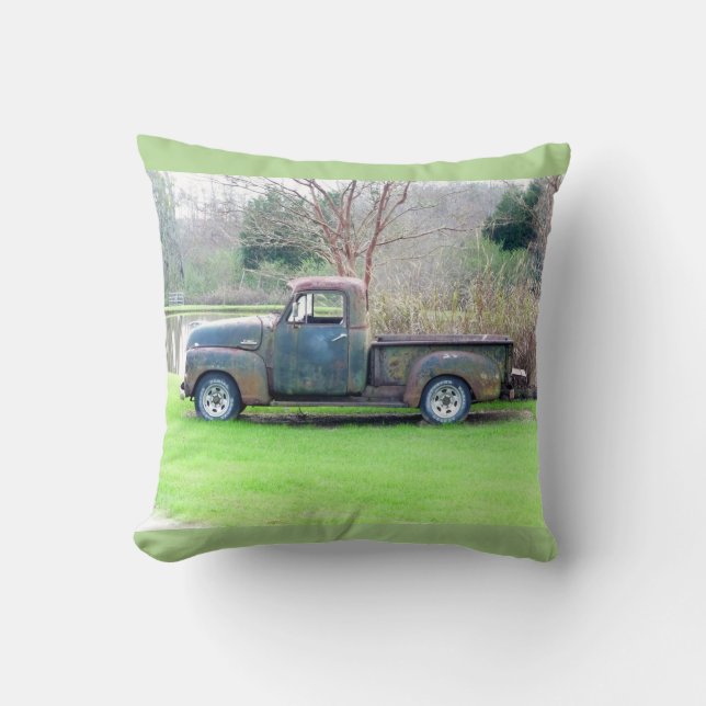 Almofada Travesseiro decorativo de Caminhão Russo (Frente)