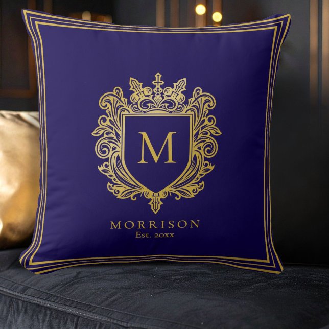 Almofada Travesseiro decorativo de repouso monograma Dourad (Gold Monogram Crest Blue Throw Pillow)