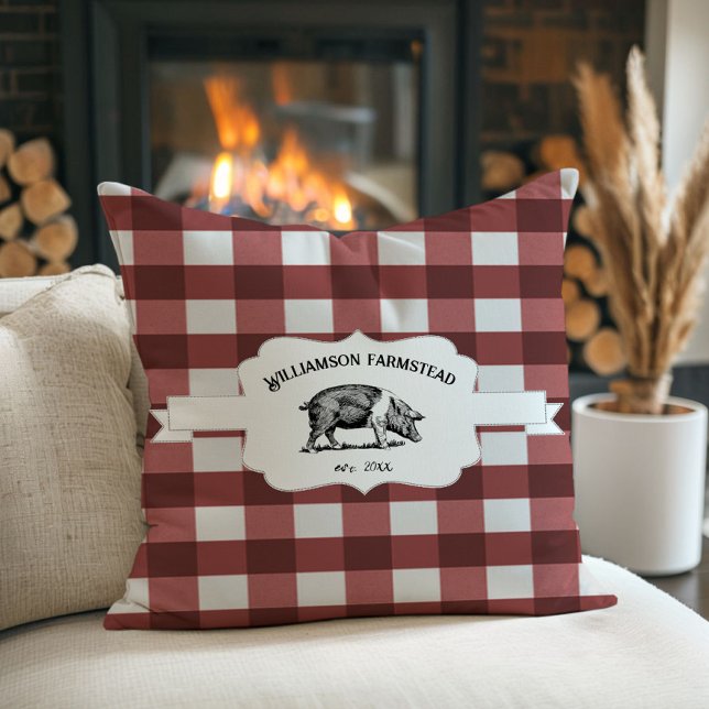 Almofada Travesseiro decorativo de suínos Xadrez de Buffalo (Red Buffalo Plaid Farm Pig Throw Pillow)