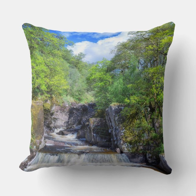 Almofada Travesseiro decorativo em cascata (Frente)