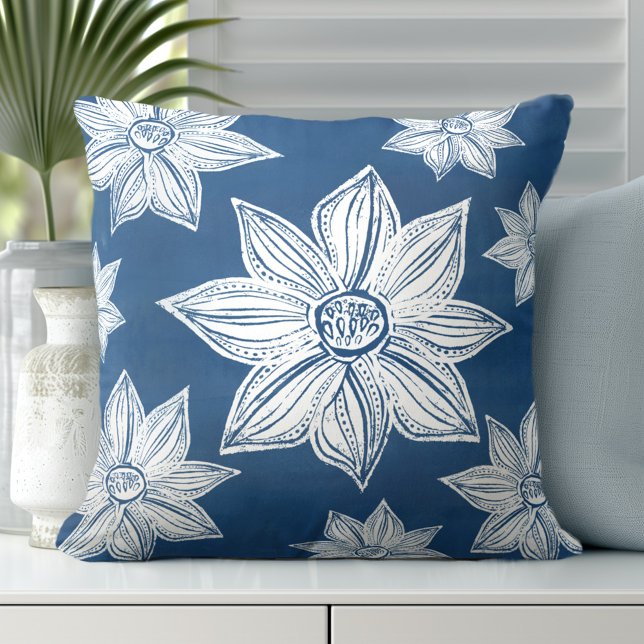 Almofada Travesseiro decorativo Floral Azul Costeiro (Discover our Elegant Coastal Throw Pillows in Blue & White.)