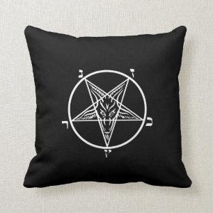 Almofada Travesseiro decorativo preto de Baphomet da SATÃ